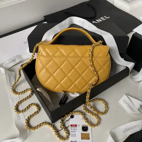 First bag ru CHANEL CHANELUTCH WITH CHAIN