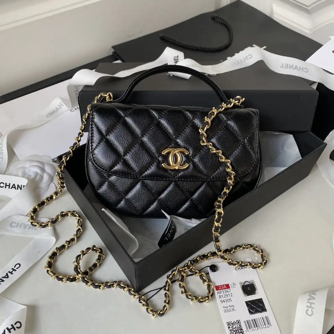 CHANEL CHANELUTCH WITH CHAIN