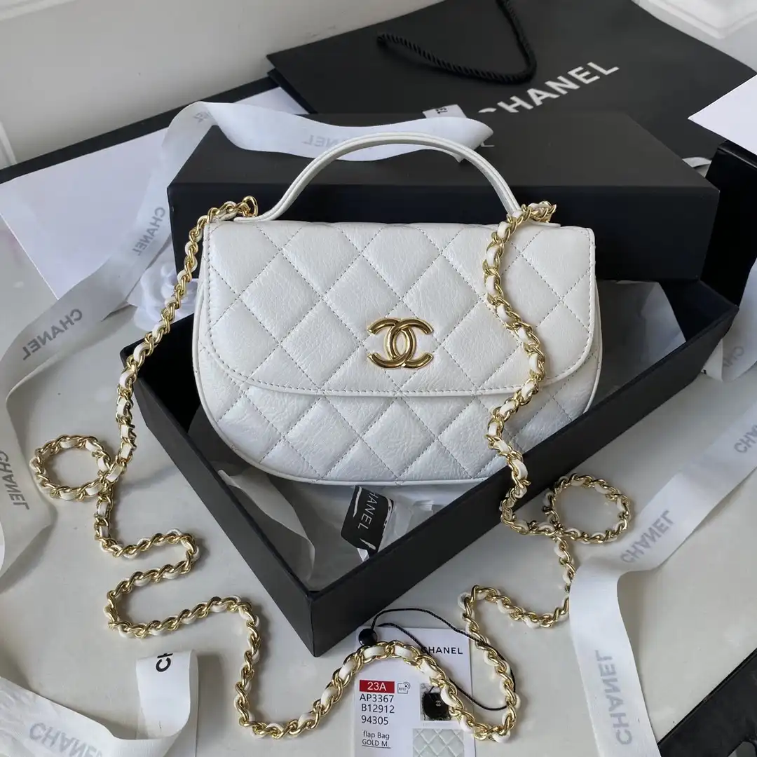 CHANEL CHANELUTCH WITH CHAIN