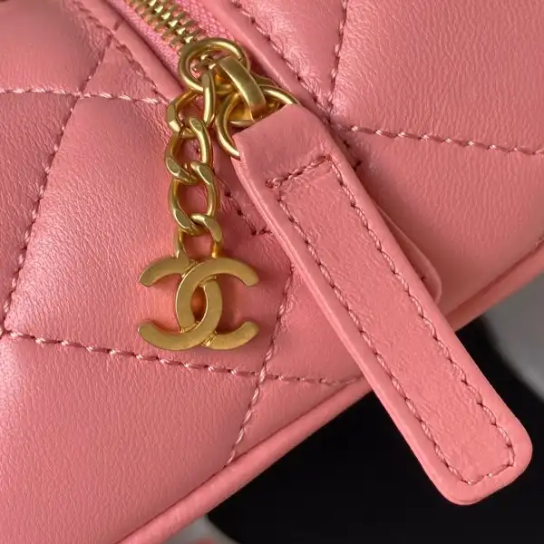 CHANEL  BAG WITH TOP HANDLE