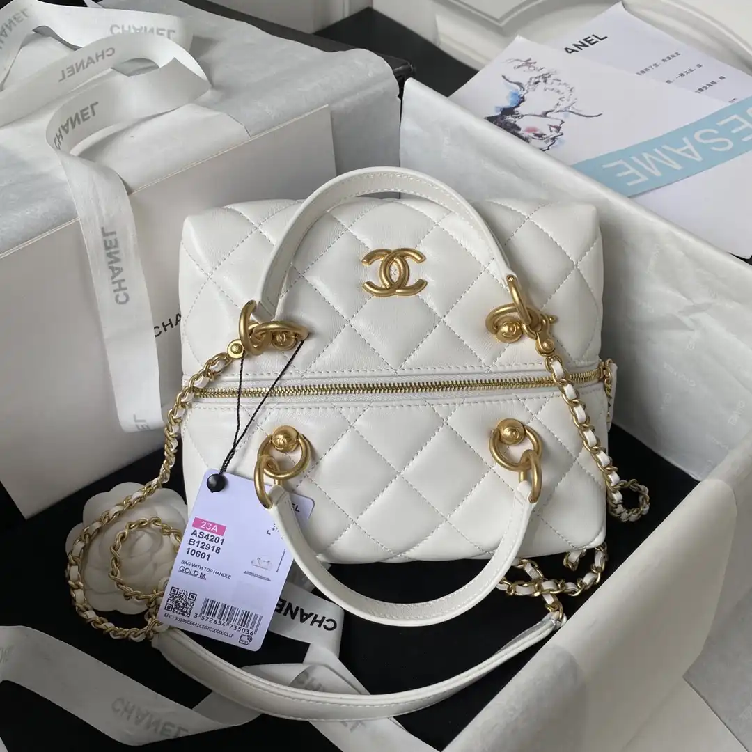 CHANEL  BAG WITH TOP HANDLE