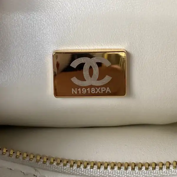 CHANEL  BAG WITH TOP HANDLE