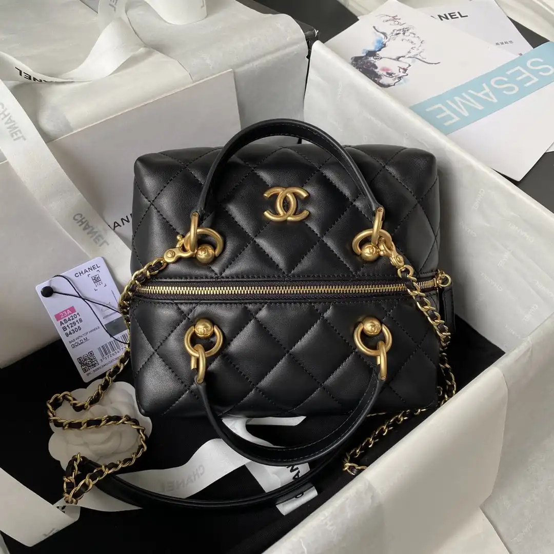 CHANEL  BAG WITH TOP HANDLE