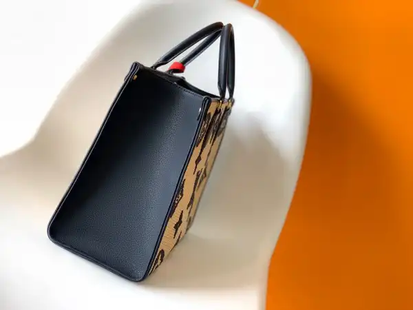 Affordable LOUIS VUITTON ONTHEGO MM