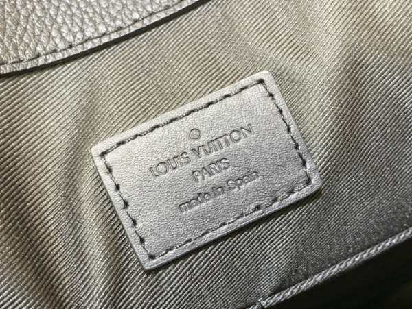 LOUIS VUITTON  Aerogram Tote