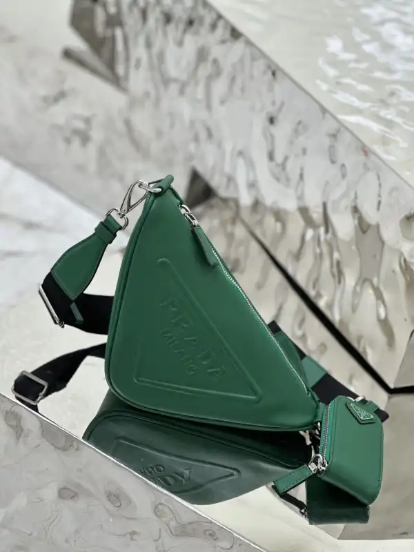 Yupoo bagsoffer PRADA Triangle BAG