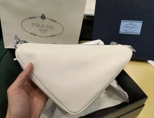 Firstbag Ru PRADA Triangle BAG