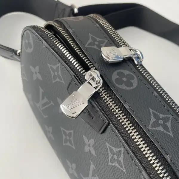 LOUIS VUITTON Alpha Wearable Wallet