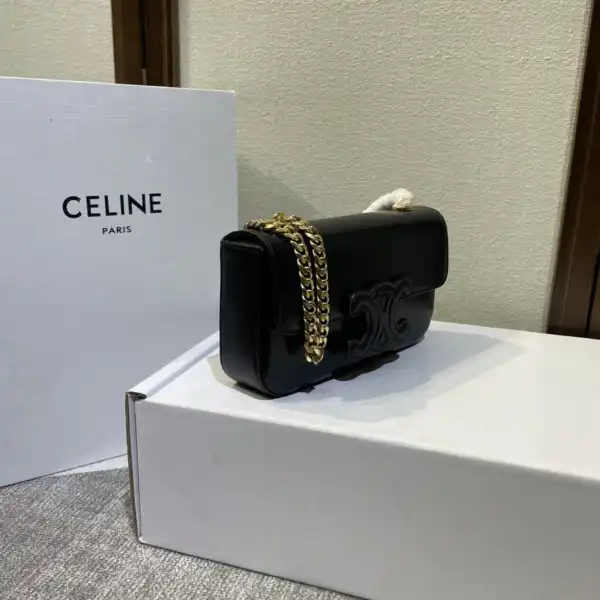 First bag ru CELIN* CHAIN SHOULDER BAG TRIOMPHE