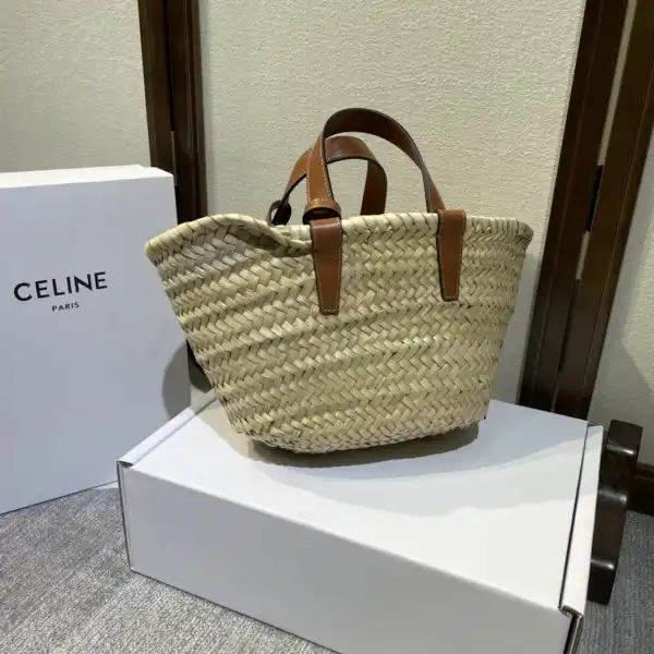 Bagsoffer CELIN* TRIOMPHE CELIN* CLASSIC PANIER IN PALM LEAVES AND CALFSKIN