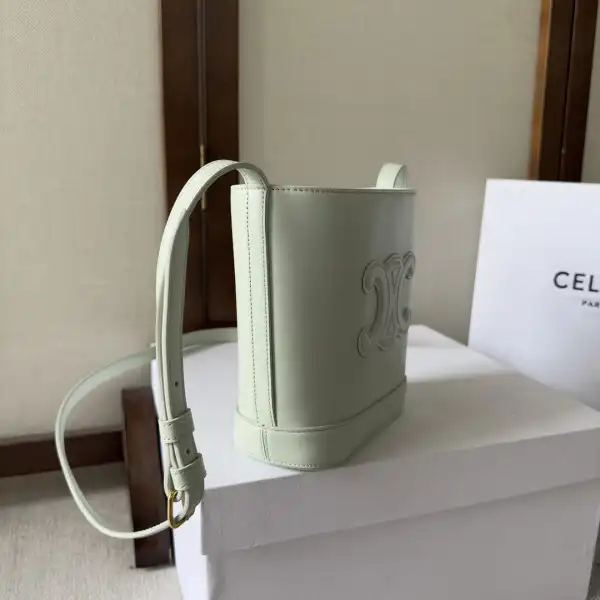 CELIN* MINI BUCKET CUIR TRIOMPHE