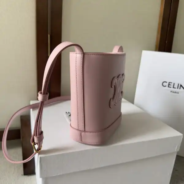 CELIN* MINI BUCKET CUIR TRIOMPHE