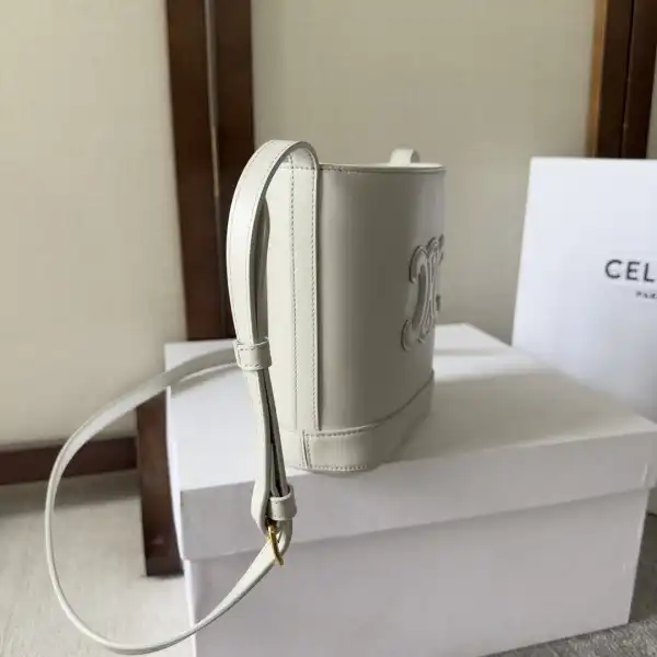 CELIN* MINI BUCKET CUIR TRIOMPHE