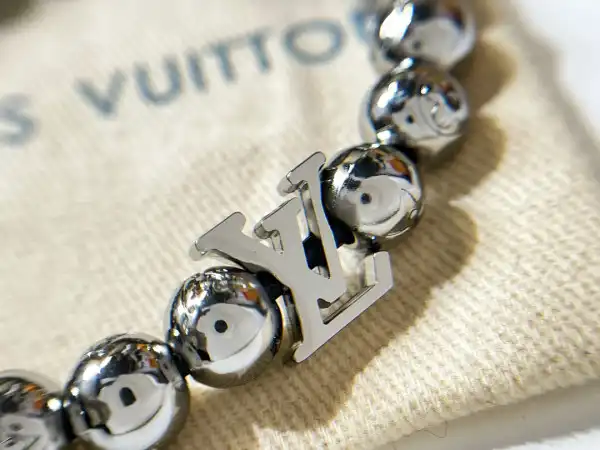 LOUIS VUITTON BRACELET