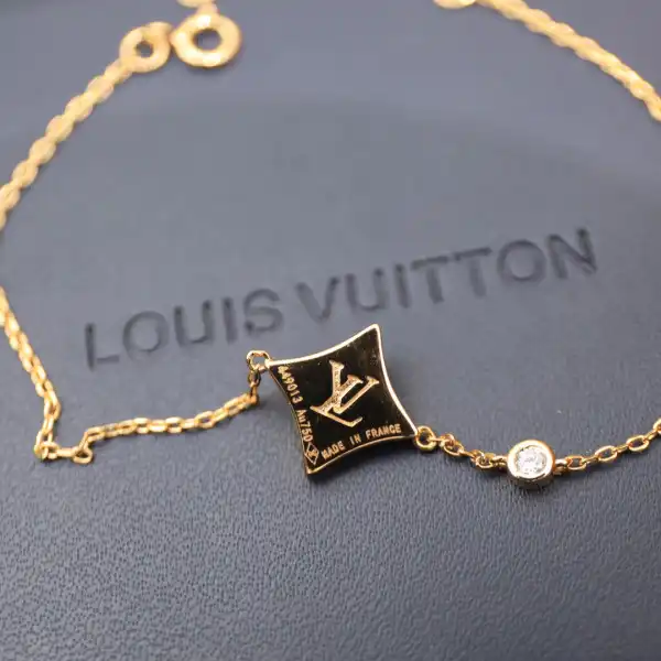 LOUIS VUITTON BRACELET