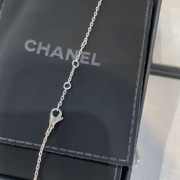 Bagsoffer CL NECKLACE