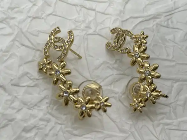 Yupoo bagsoffer CL EARRINGS