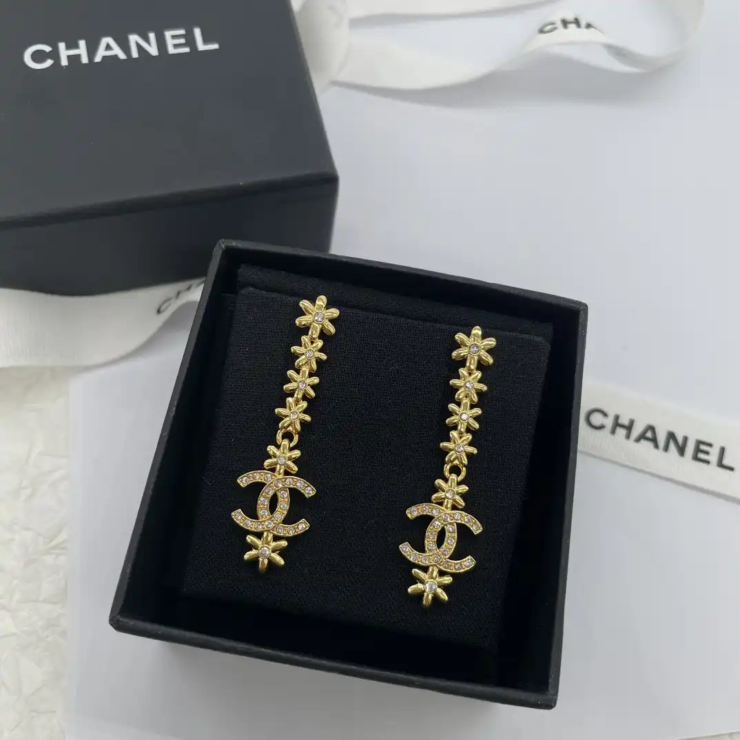 CHANEL EARRINGS