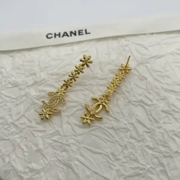 Bagsoffer yupoo CL EARRINGS