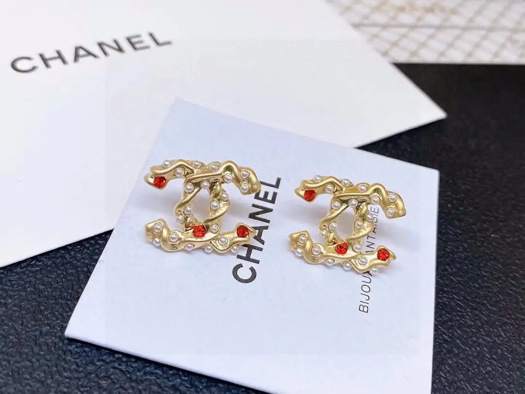 CHANEL EARRINGS