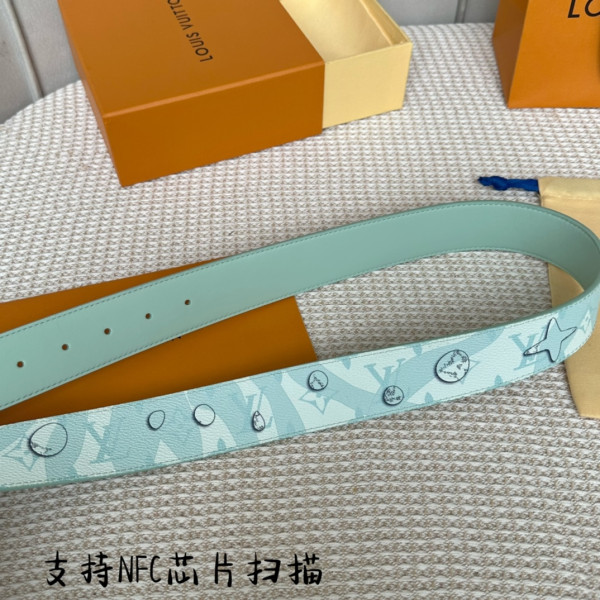 LOUIS VUITTON BELT