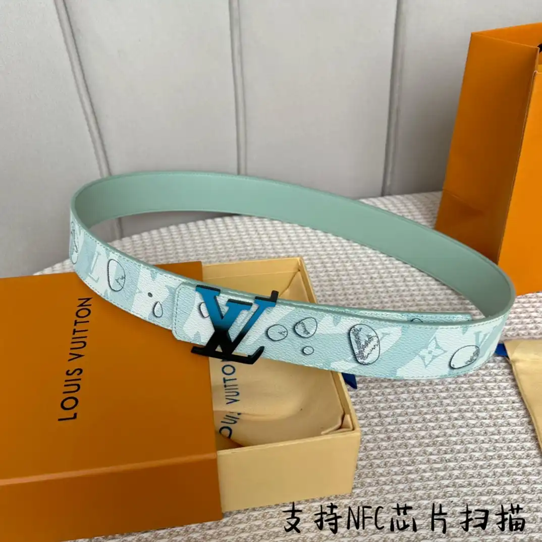 LOUIS VUITTON BELT