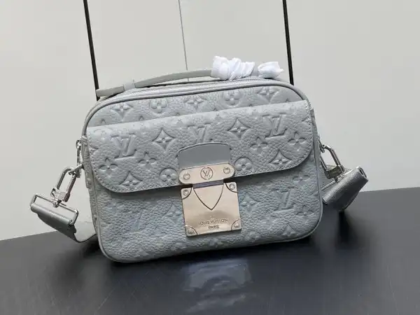 Frstbag ru LOUIS VUITTON S LOCK MESSENGER