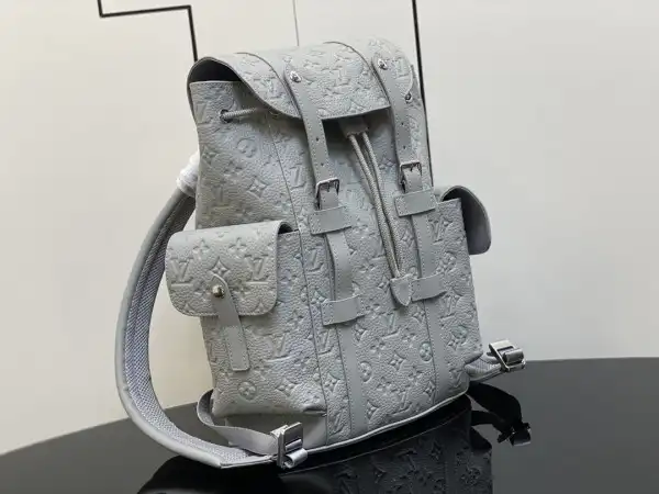 First bag ru LOUIS VUITTON CHRISTOPHER PM