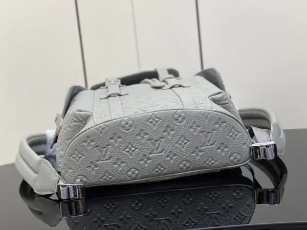 Frstbag ru LOUIS VUITTON CHRISTOPHER PM