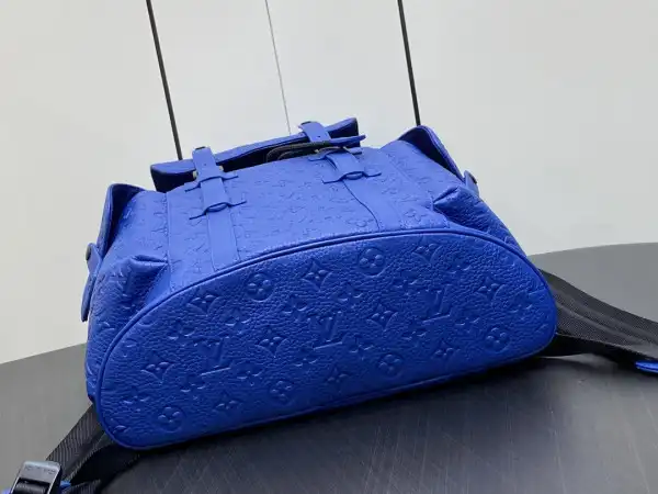 Firstbag Ru LOUIS VUITTON CHRISTOPHER PM