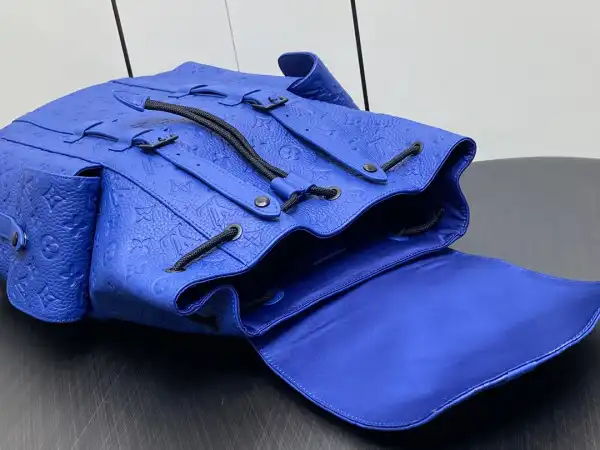 First bag ru LOUIS VUITTON CHRISTOPHER PM