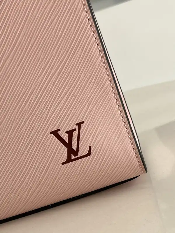 Affordable LOUIS VUITTON PETIT SAC PLAT