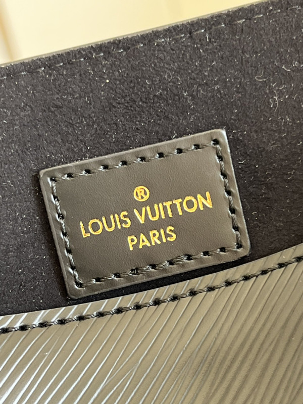 HOT SALE LOUIS VUITTON PETIT SAC PLAT