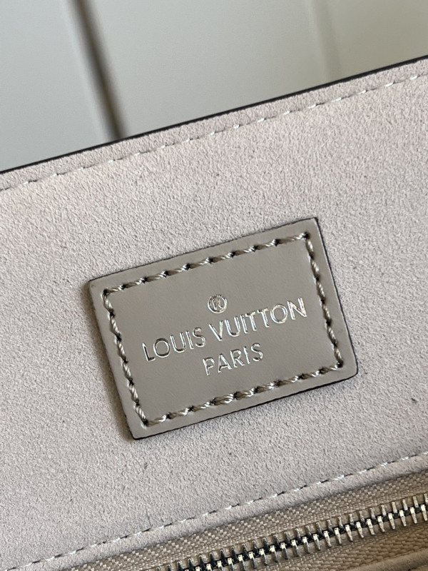 HOT SALE LOUIS VUITTON PETIT SAC PLAT