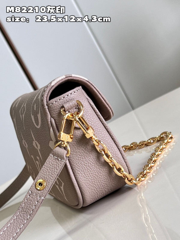 HOT SALE LOUIS VUITTON Wallet on Chain Ivy