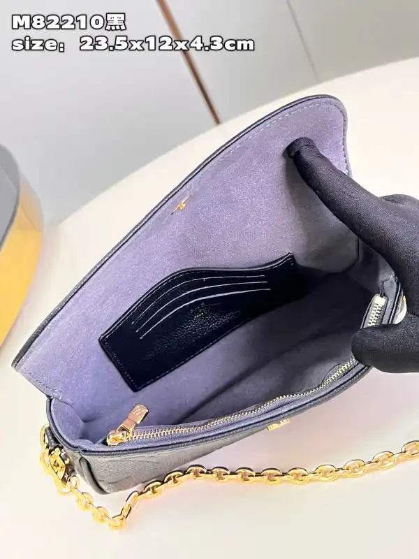 First bag ru LOUIS VUITTON Wallet on Chain Ivy