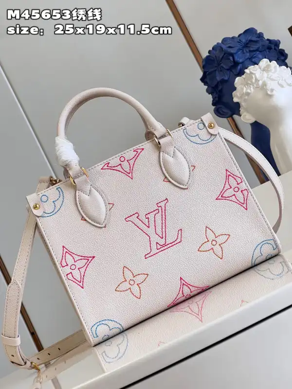 LOUIS VUITTON ONTHEGO PM