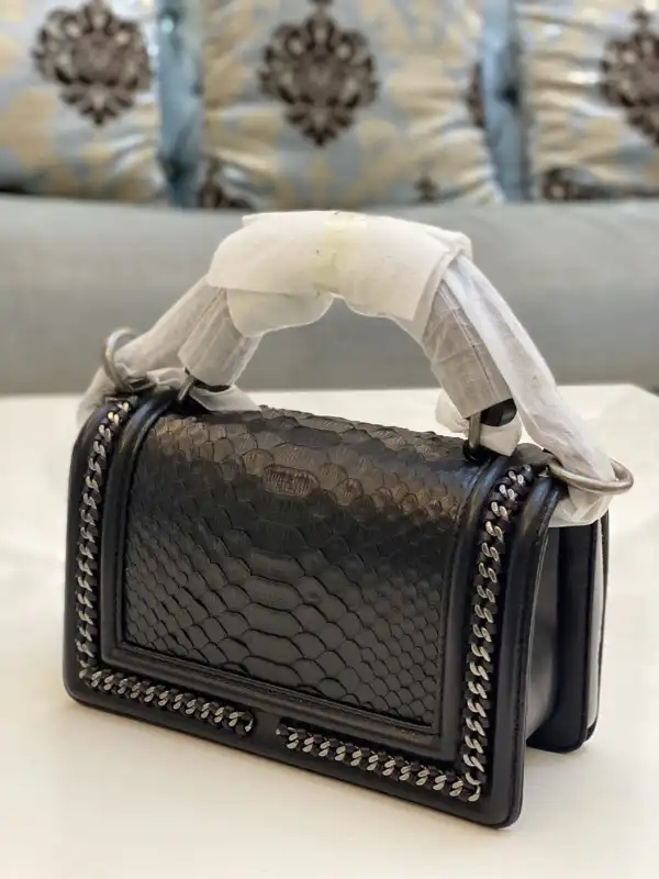 CHANEL BOY BAG 20CM