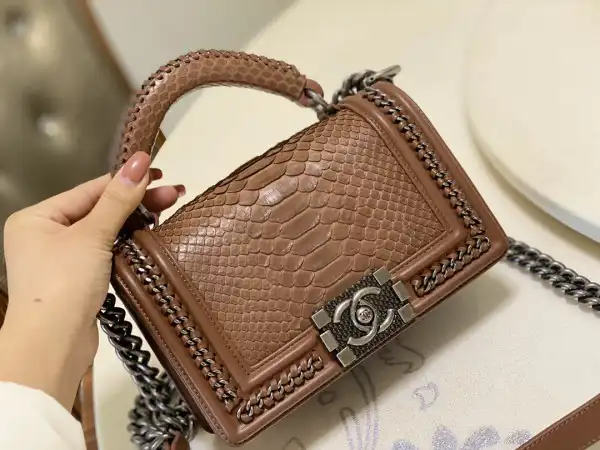 CHANEL BOY BAG 20CM