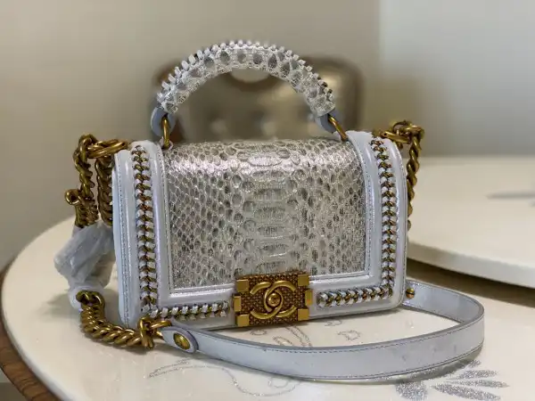 CHANEL BOY BAG 20CM