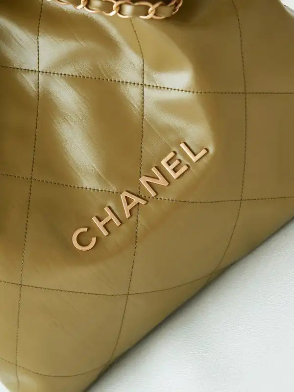 CHANEL 22 HANDBAG