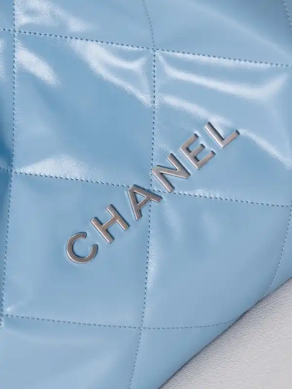 CHANEL 22 HANDBAG