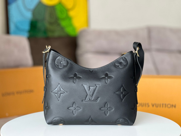 LOUIS VUITTON CARRYALL MM