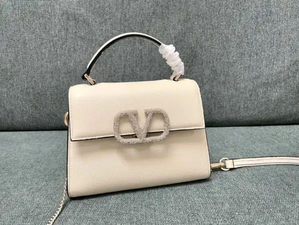 Bagsoffer VALENTINO SMALL VSLING GRAINY CALFSKIN HANDBAG