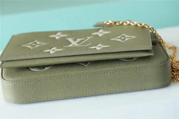 LOUIS VUITTON POCHETTE FÉLICIE