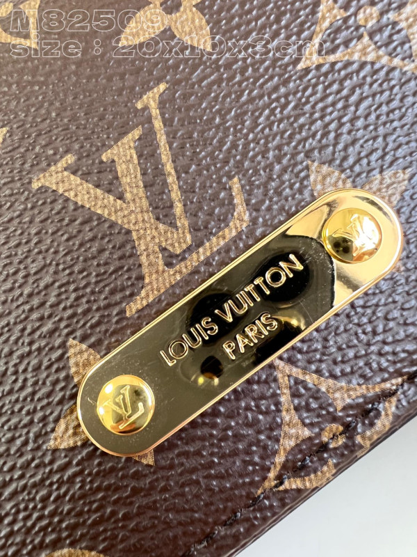 [FREE SHIPPING] LOUIS VUITTON Wallet On Chain Lily