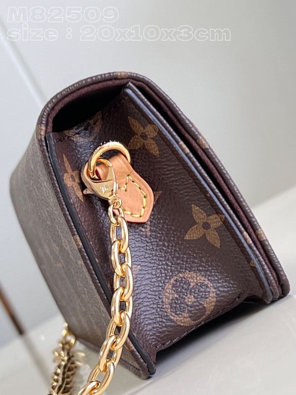 [FREE SHIPPING] LOUIS VUITTON Wallet On Chain Lily