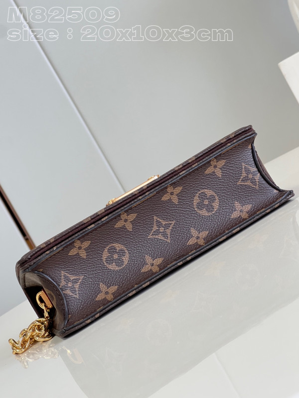 [FREE SHIPPING] LOUIS VUITTON Wallet On Chain Lily