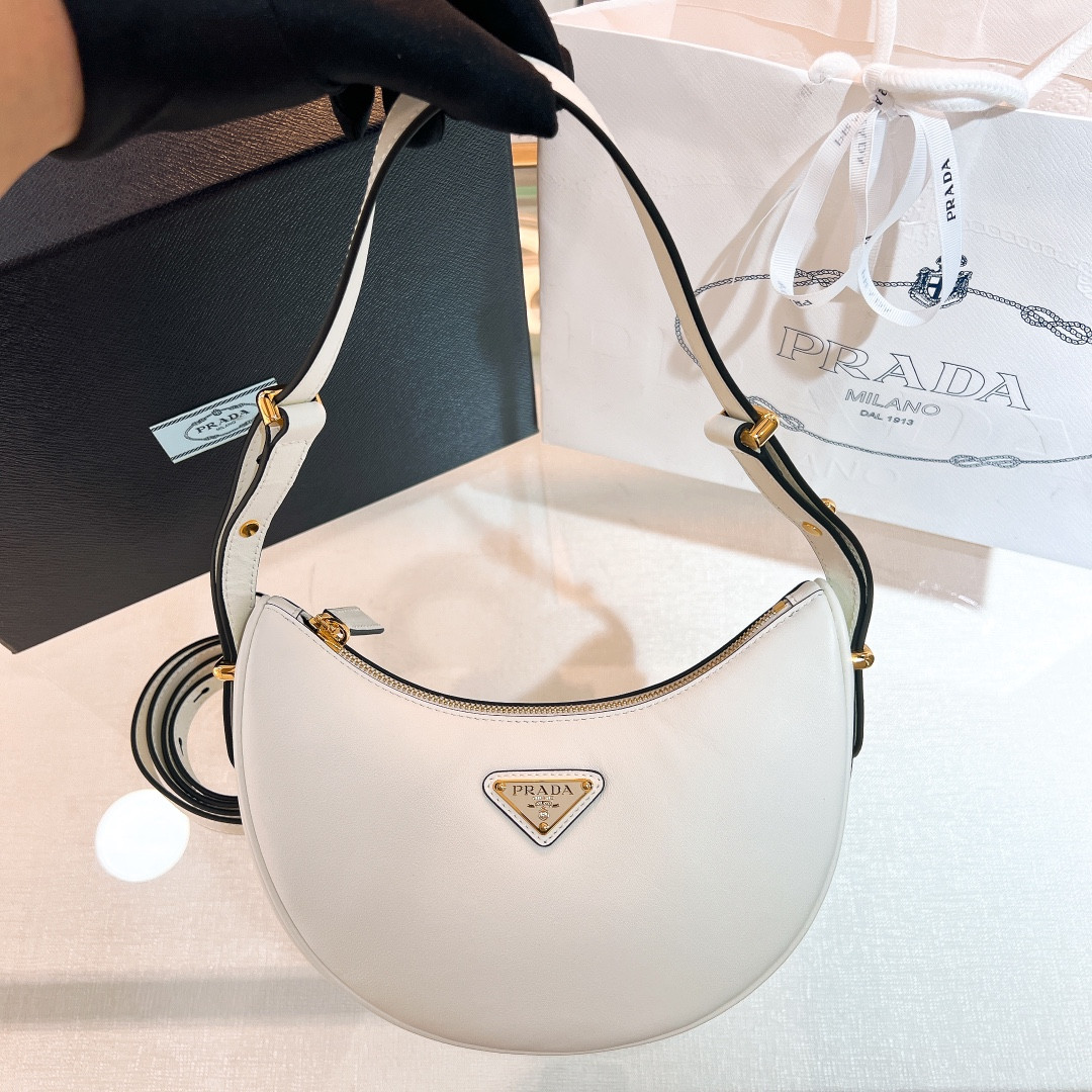 HOT SALE Prada Arqué leather shoulder bag-22.5*18.5*6cm