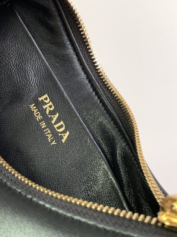 HOT SALE Prada Arqué leather shoulder bag-22.5*18.5*6cm